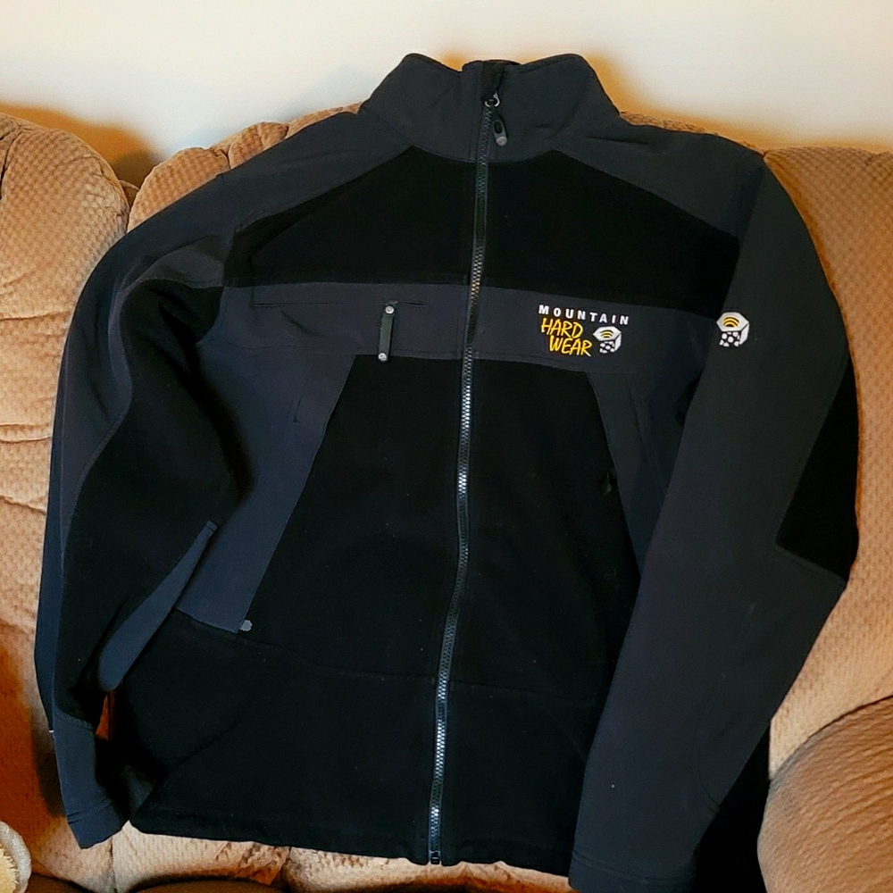 Men's Mountain Hardware Jacket with Wind Stopper